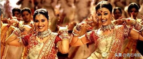 10月院线片的遗珠《天作谜案》，豆瓣6.8给低了，追车巷战反套路