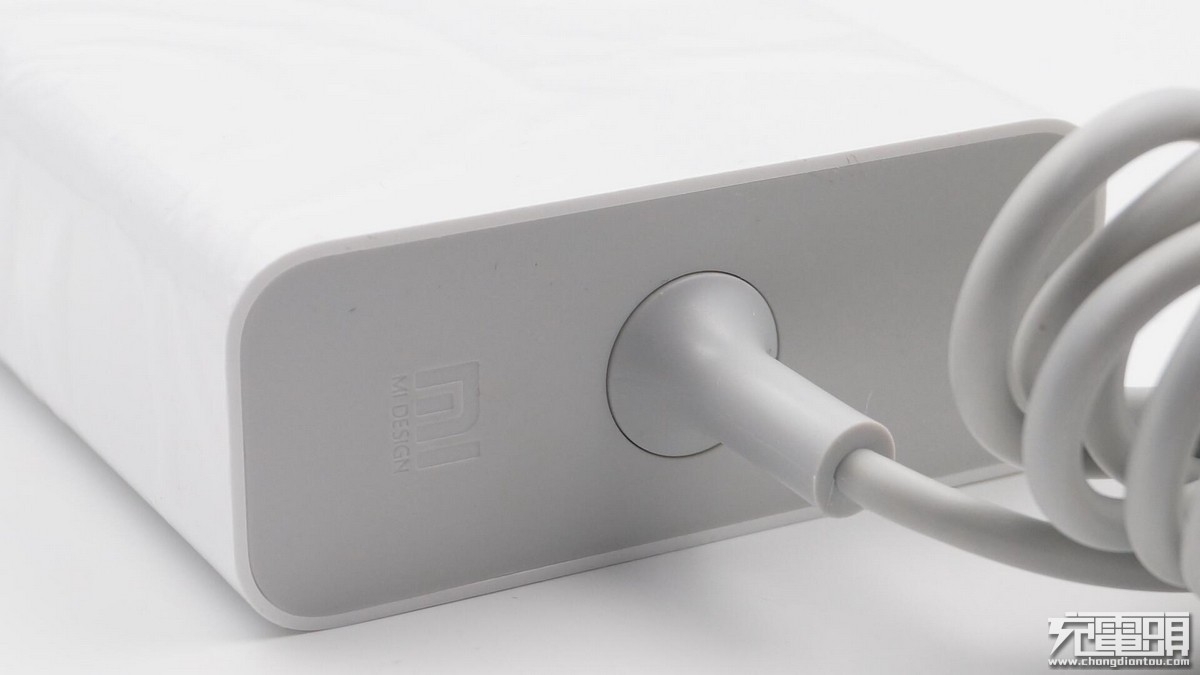 小米笔记本充电器跟哪款手机通用,小米67w的充电器支持多少pd