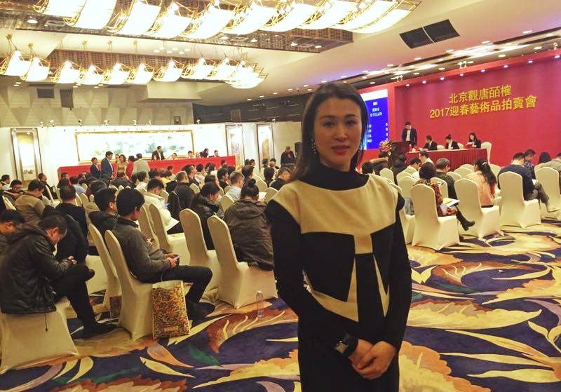 拍卖场无“君子协定”，200万拿下嘉靖*钟金**杯