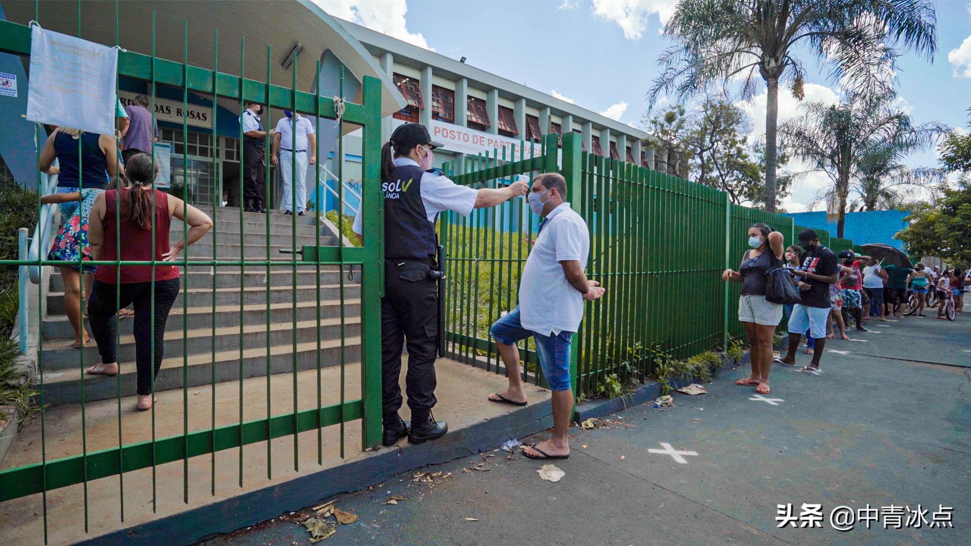 巴西这个小城两个月内97.9%的成人接种中国疫苗，原来床位紧张、氧气枯竭的医院变得空空荡荡，呼吸机闲置