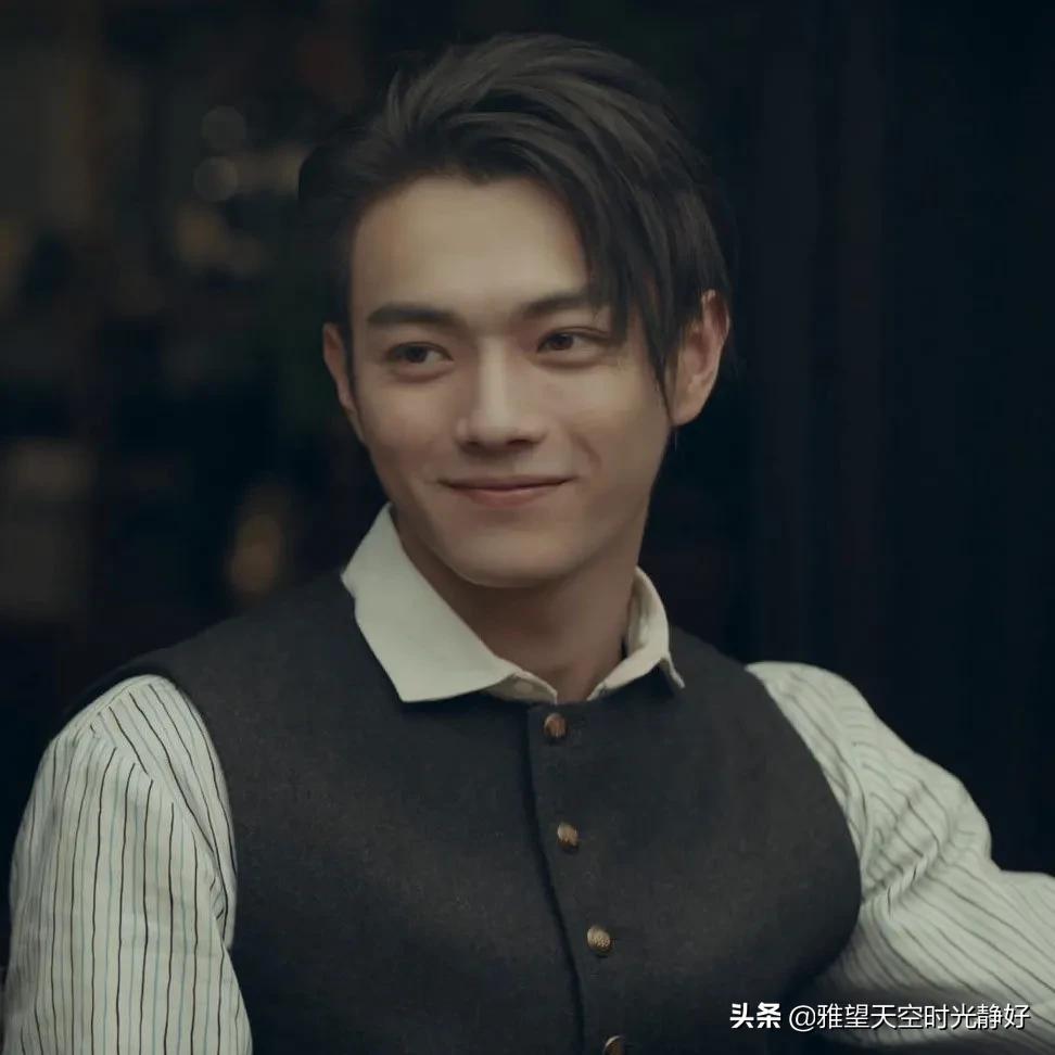 谁的笑容最治愈男明星,有没有治愈系笑容的男明星