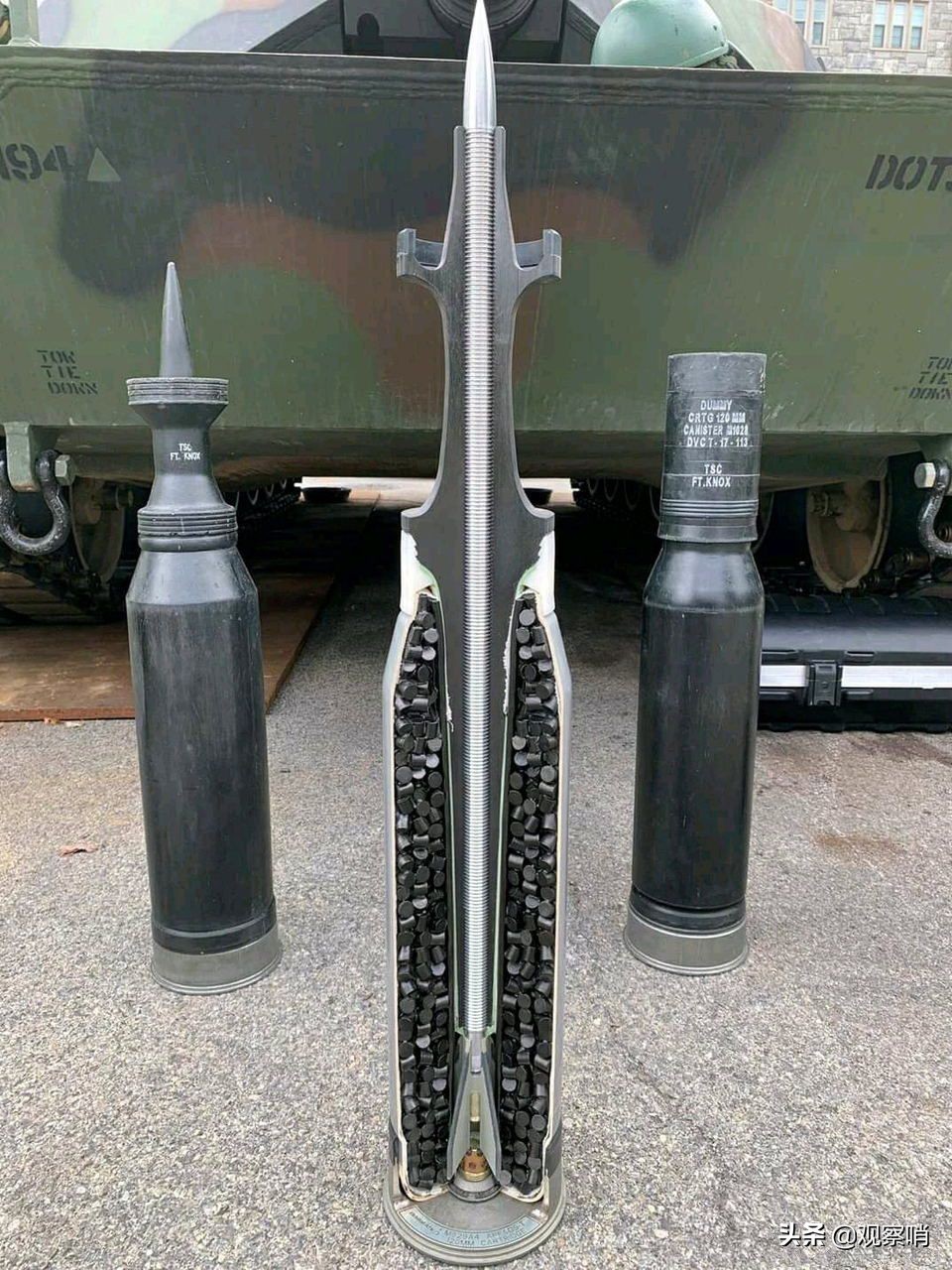 波兰给乌克兰翻修豹式坦克,波兰向乌交付首批翻新豹式坦克