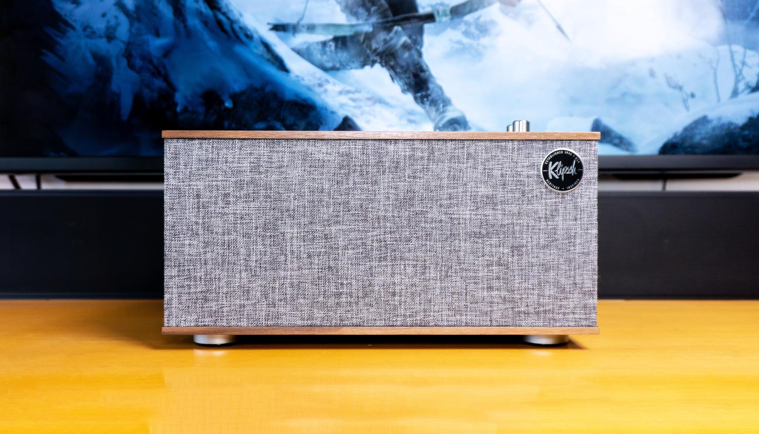 游戏宅的电脑桌面,游戏头戴式耳机rog棱镜s