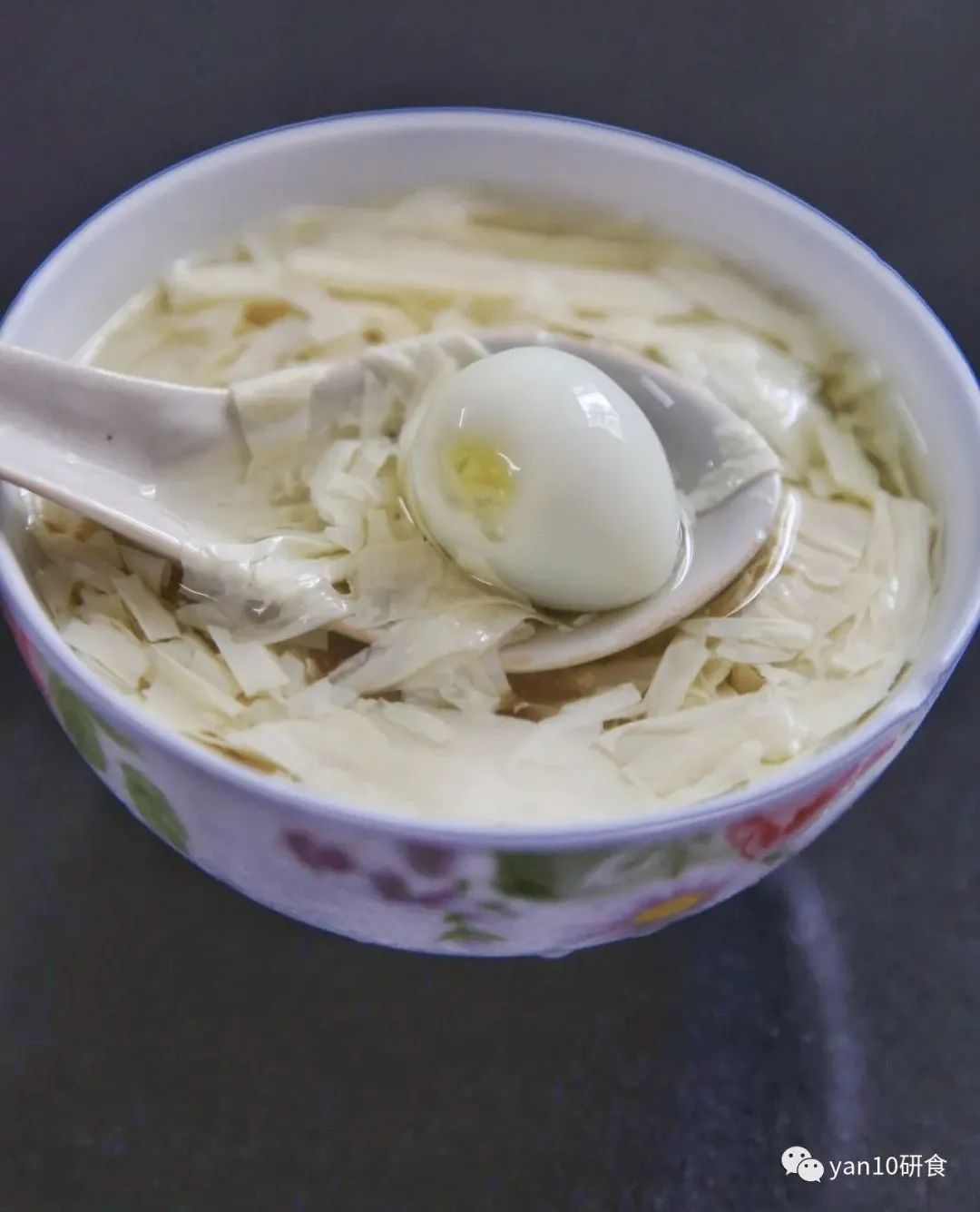 中山多娇，石岐美妙，传统早茶，粥粉面饭，糖水小食，要不要？