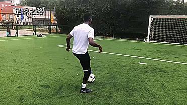 五人制足球超实用技巧,足球过人实用技巧1对多