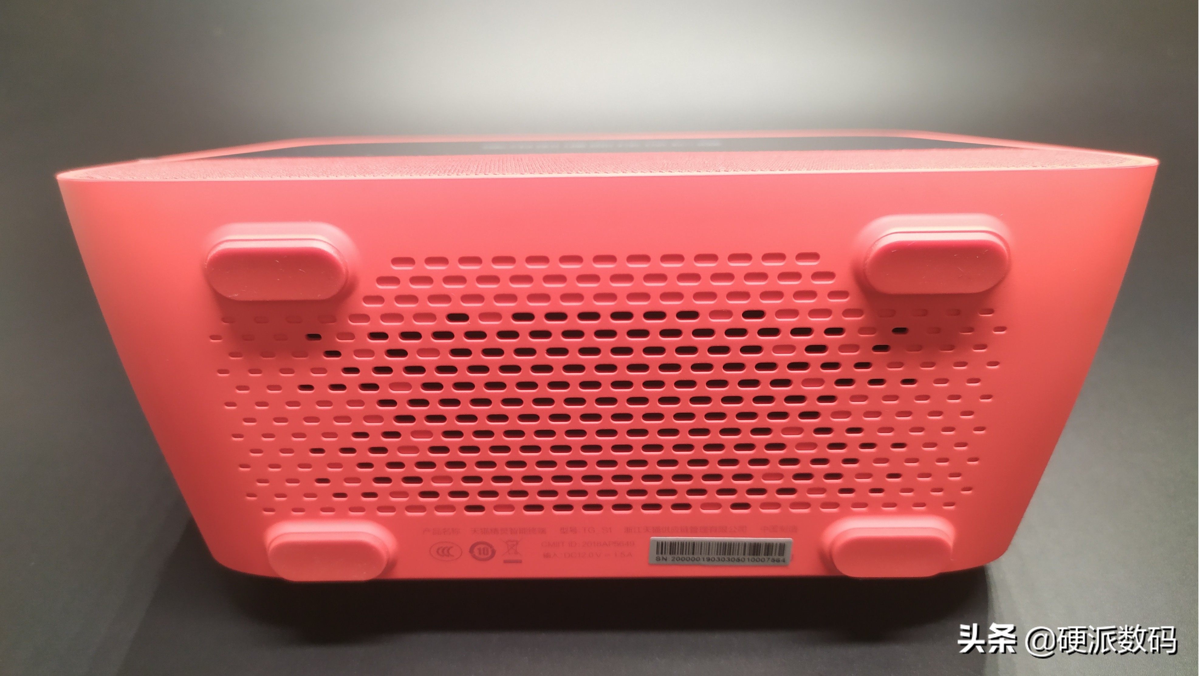 天猫精灵智能屏和智能音箱哪个好,天猫精灵cc10对比小爱触屏音箱