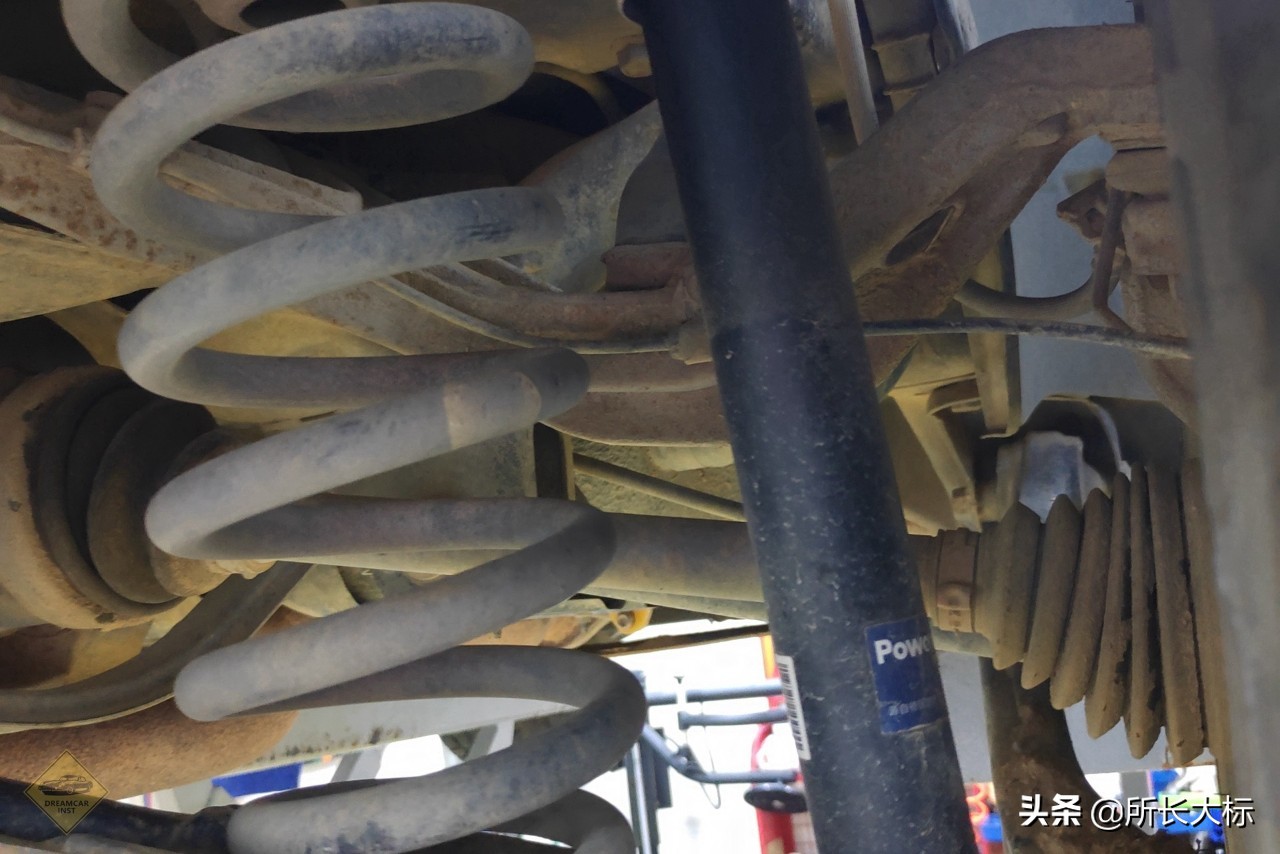 铃木维特拉整备重量是多少,铃木维特拉自驾游越野视频