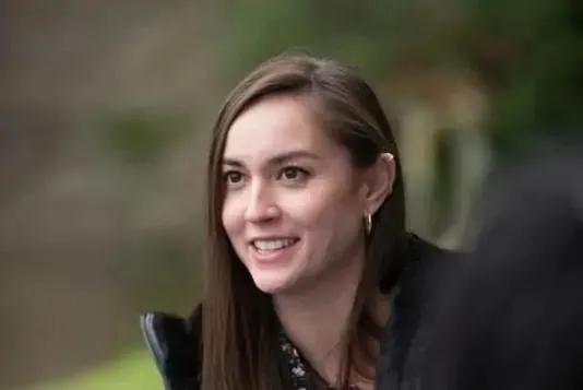 世纪恋崩了！收3亿分手费，4个孩子都不要了？