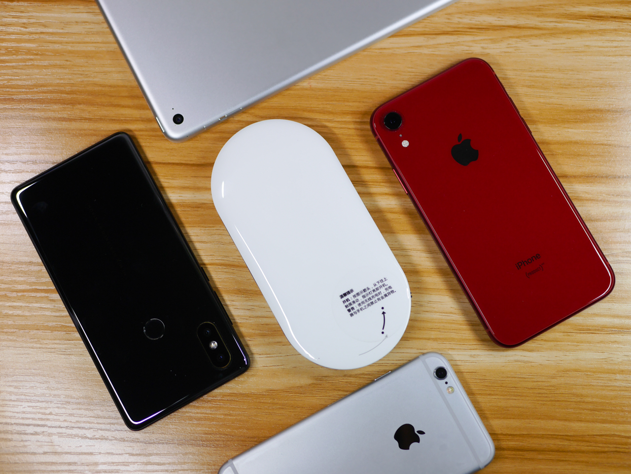 麦泡充电宝powercubex2,不用充电器充电就能把手机充满电