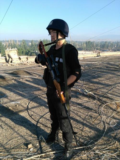 85式狙击步枪和svd区别,svd和85狙的区别