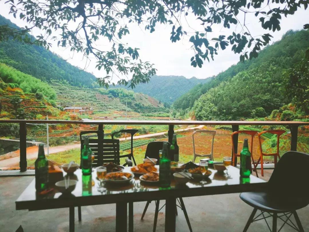 避世隐居生活的民宿,采菊东篱下悠然见南山的民宿