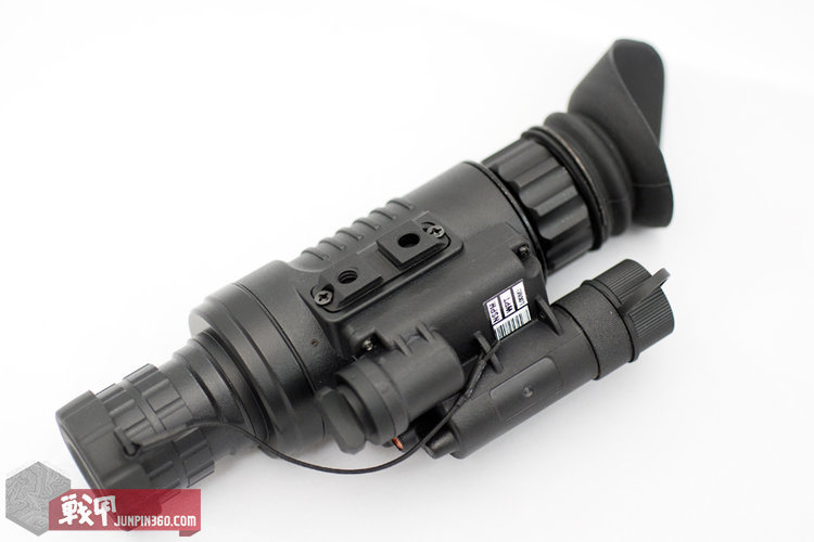 战甲轰鸣致命武器,战甲前期武器推荐