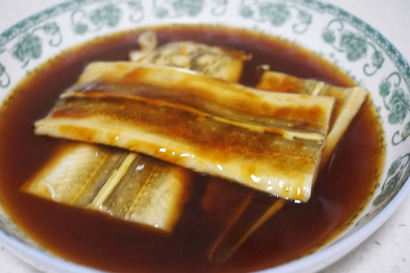 鳗鱼最好吃的做法视频,一周7次都不腻的鳗鱼做法