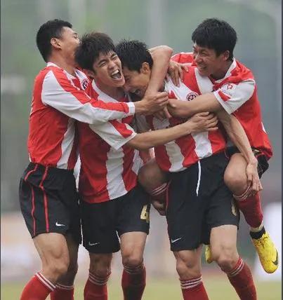 成都蓉城足球跟上海申花,成都蓉城和上海申花