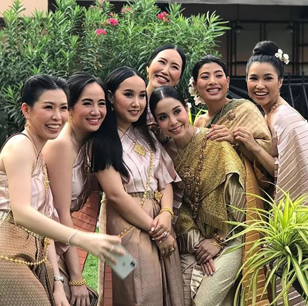 泰国公主晚礼服,泰国小公主服装