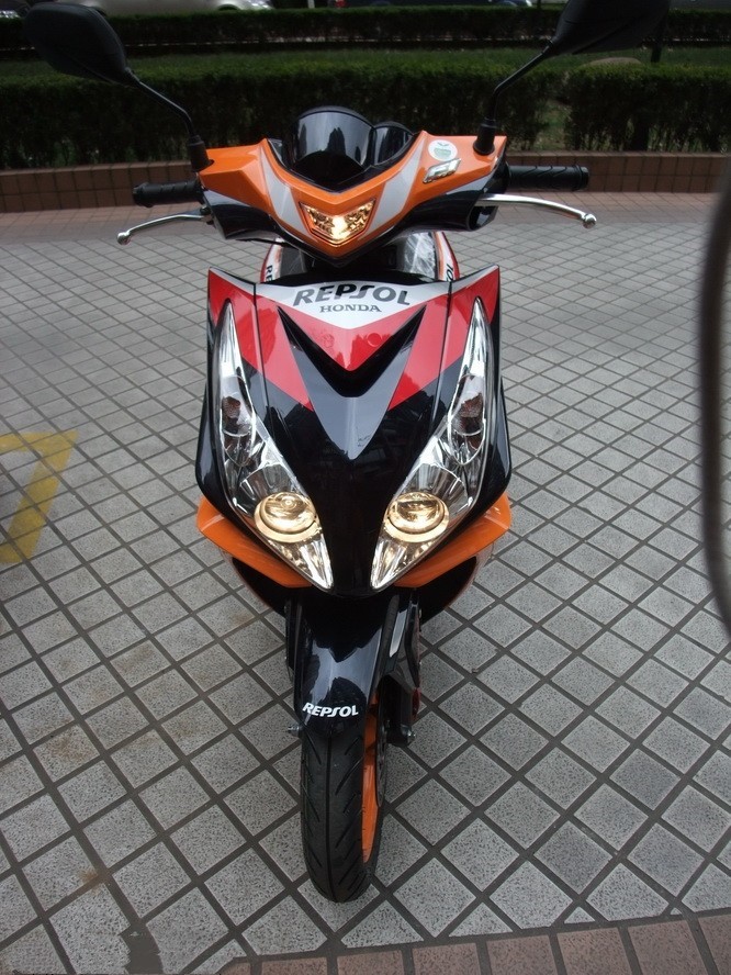 本田airblade弯刀125,2022本田弯刀150abs