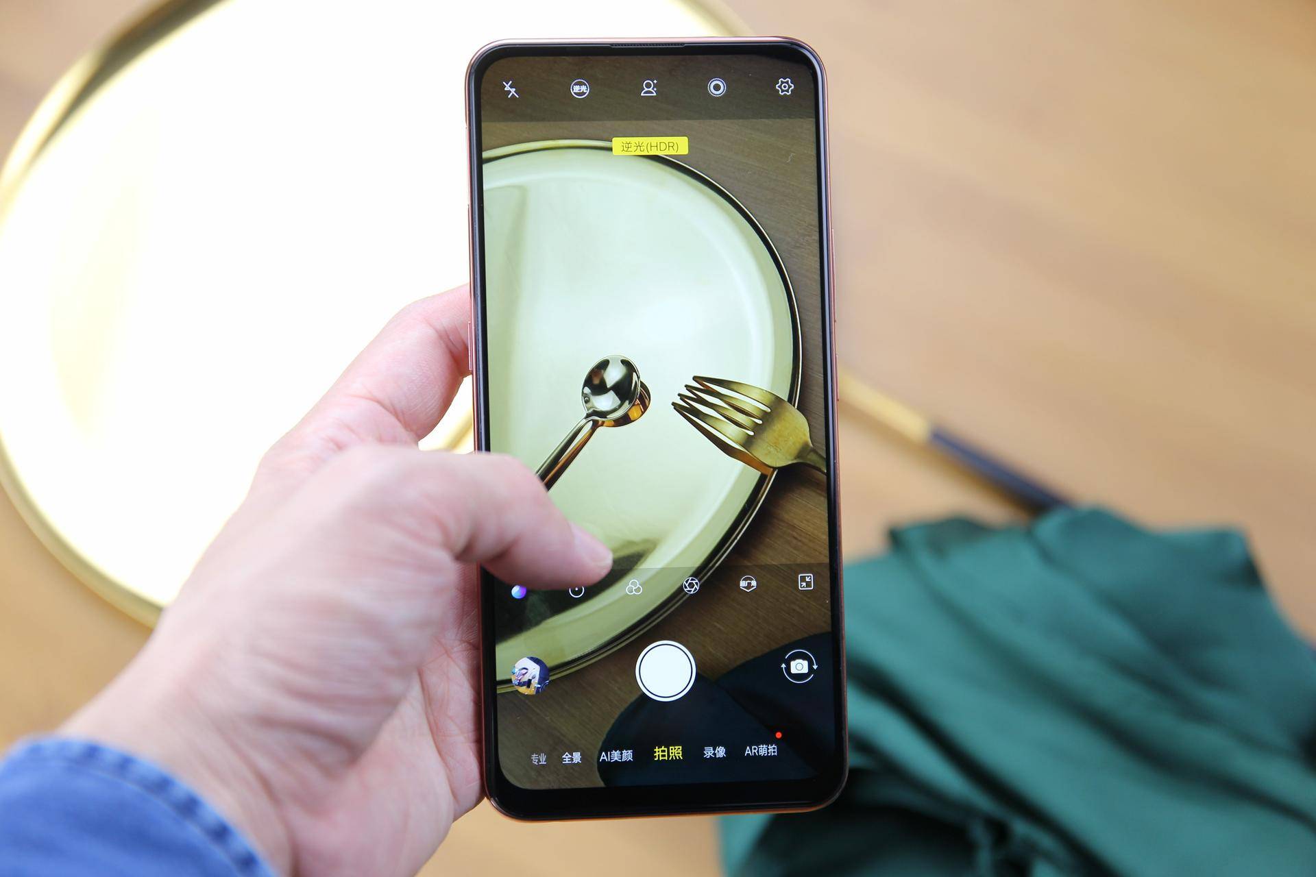 零界全面屏vivoS1上手体验：仅仅是新一代自拍神器那么简单？