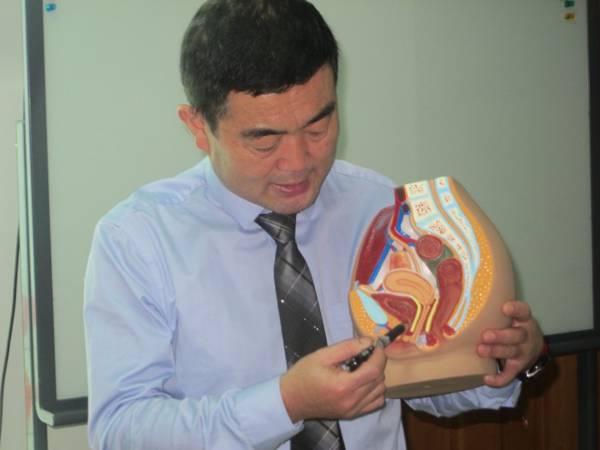 昆医大附一院女性盆底应力性损伤重建术达到国际先进水平