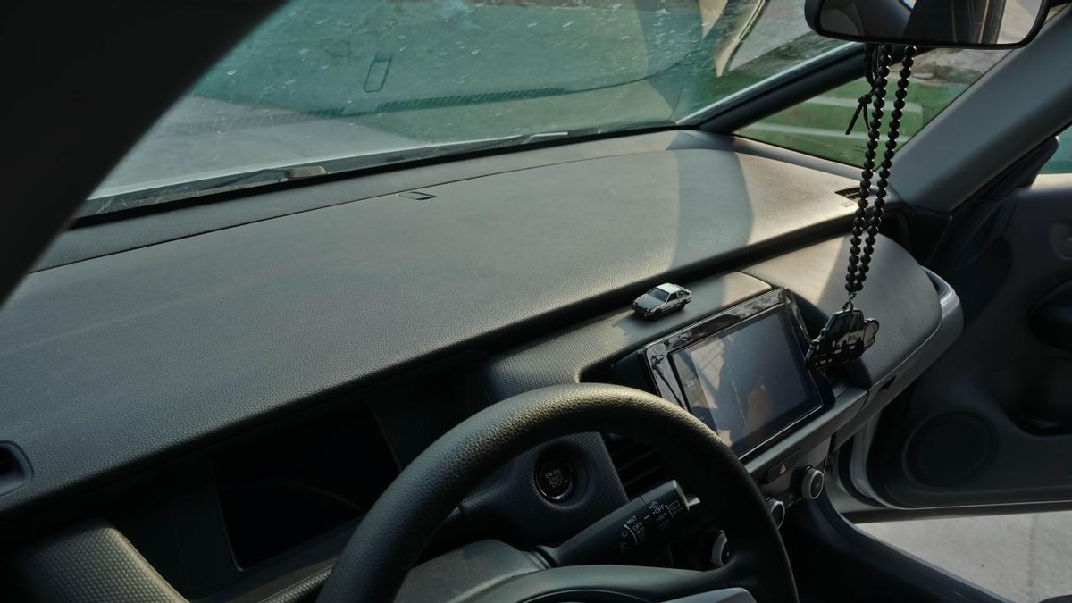 新版飞度空间,说一下04款飞度的空间