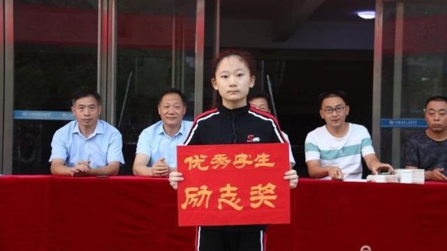 临颍县三高校长,襄城县三高开学典礼