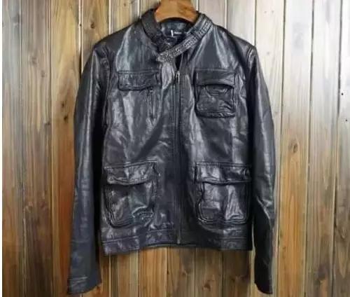 新皮衣皱了怎么快速弄平,皮衣加棉皱了怎么快速弄平