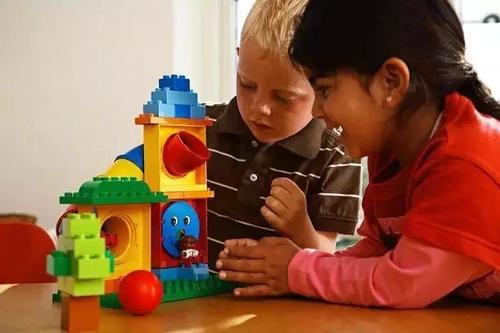 孩子如果喜欢玩这3种玩具,说明智力远超同龄人,家长不妨来看看