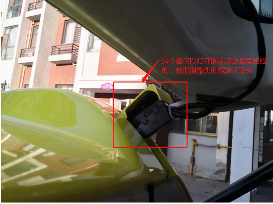 行车记录仪后镜头隐藏式安装视频,diy记录仪加装外接摄像头