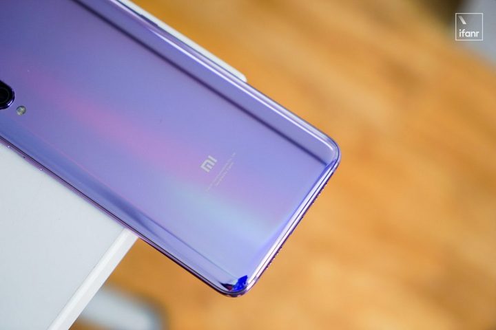 小米9和opporeno十倍变焦哪个好,小米9测评值得买吗