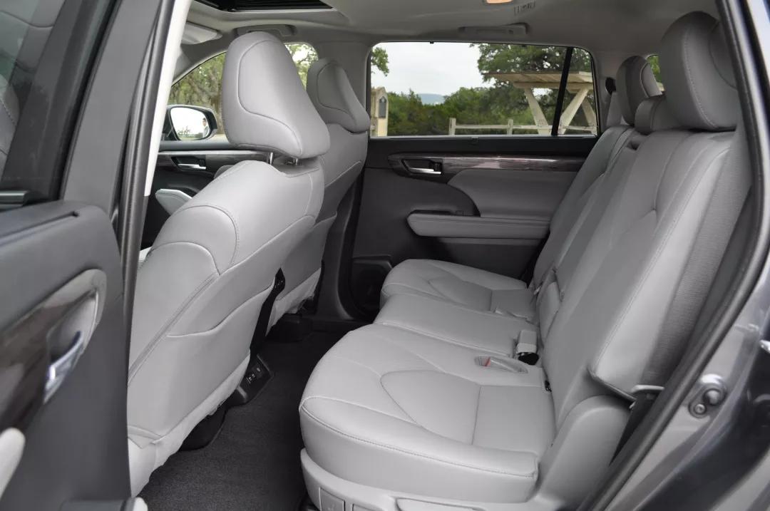 丰田汉兰达2020试驾视频,试驾汉兰达2020款外媒