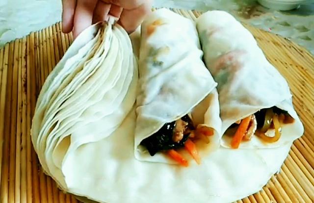 烙饼又干又硬试试这个方法,这才是烙饼的正确方法