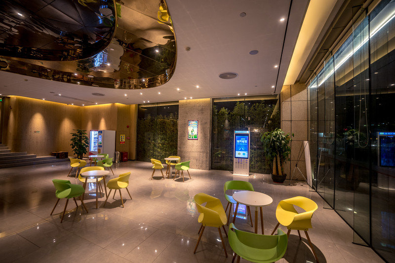 星湖冬日燃情，比落羽杉还要红的是什么？#我和湿地有个约会#