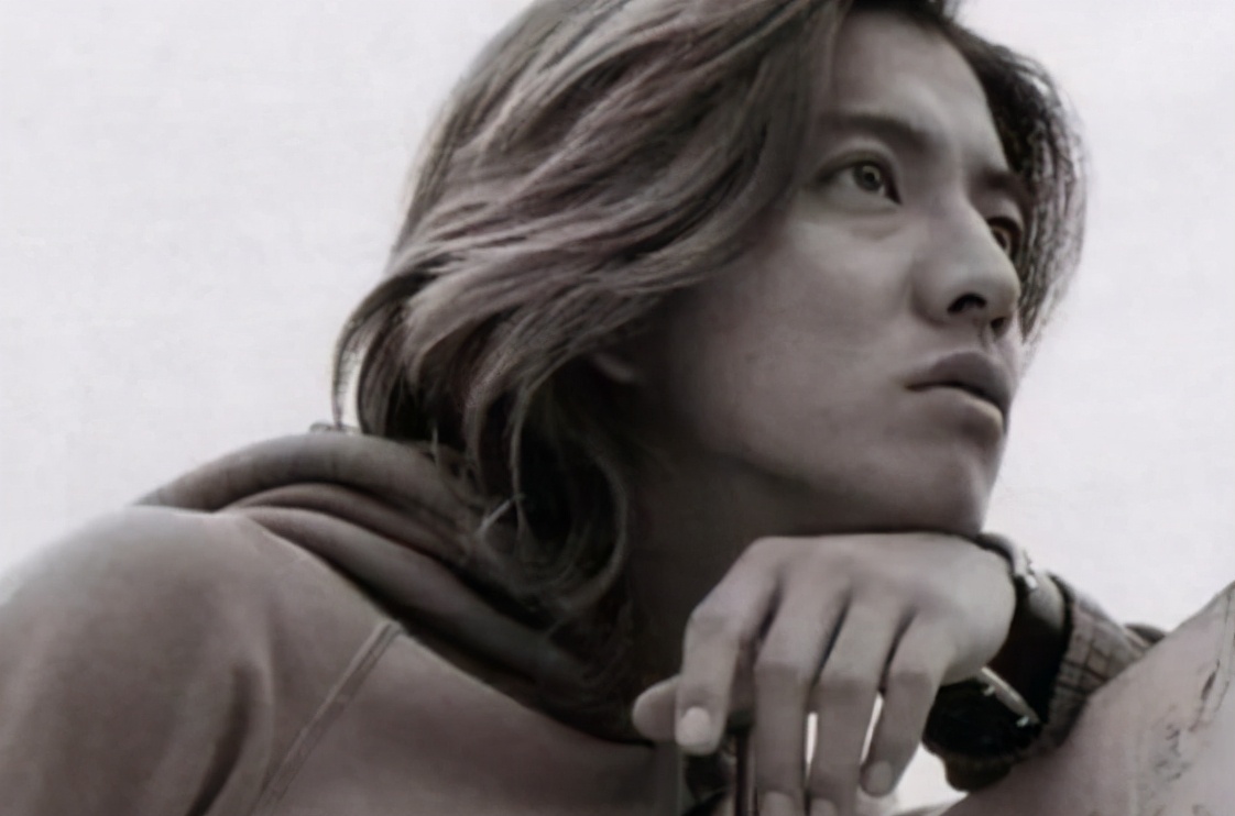 木村拓哉微博晒结婚照,木村拓哉为老婆庆生晒玫瑰花