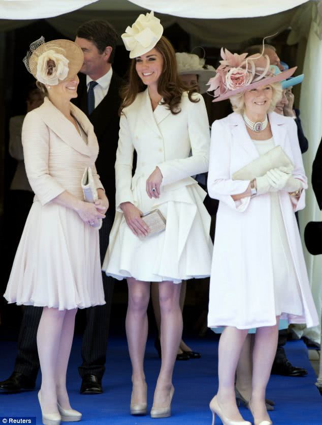 凯特王妃穿绿纱晚礼裙仙气足,凯特王妃穿衣搭配仙气裙装美上天