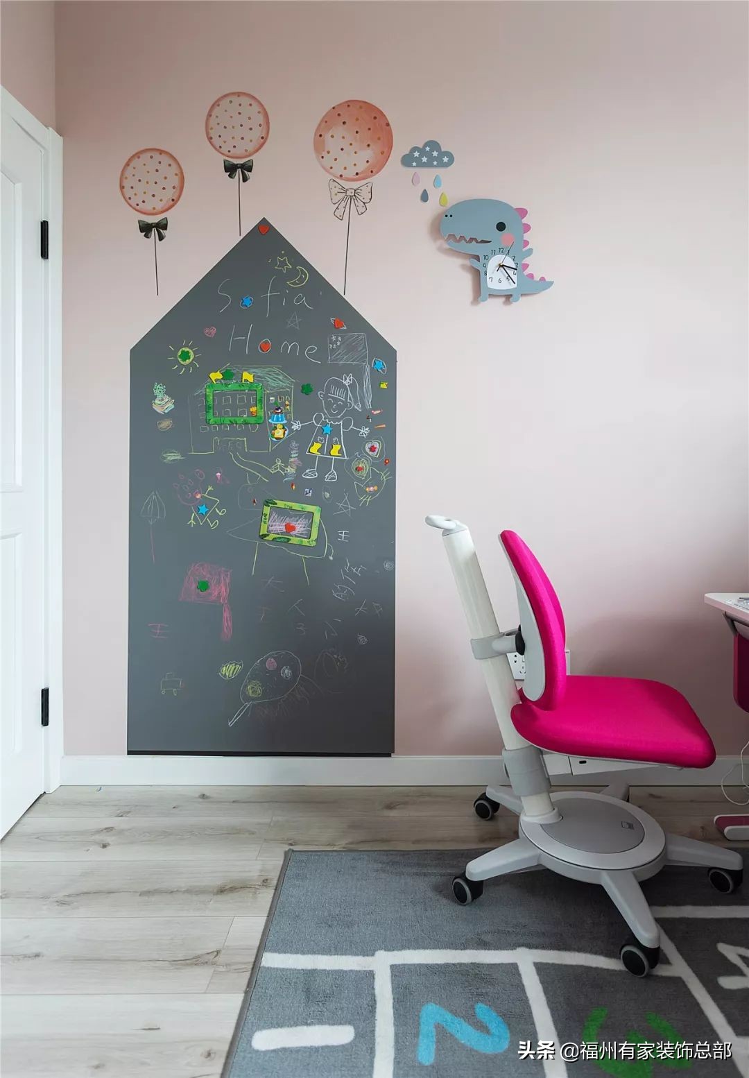 熊孩子在墙上乱画怎样教,解决熊孩子乱画墙的方法