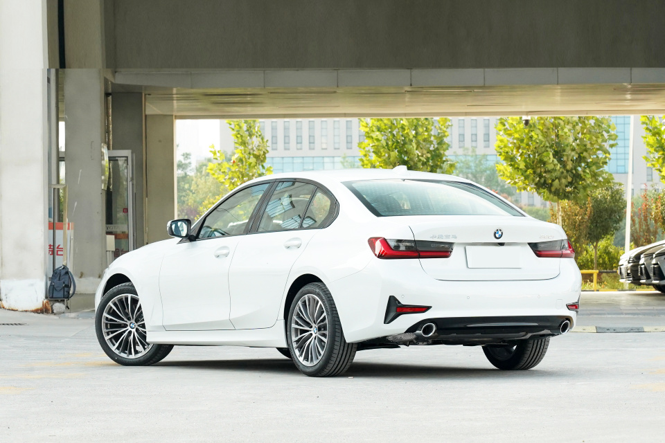 宝马320的2.0T只有156马力，难道是涡轮减压发动机