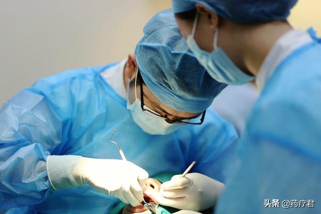 宝宝舌筋短需要剪吗,婴儿舌筋短什么时候剪最合适