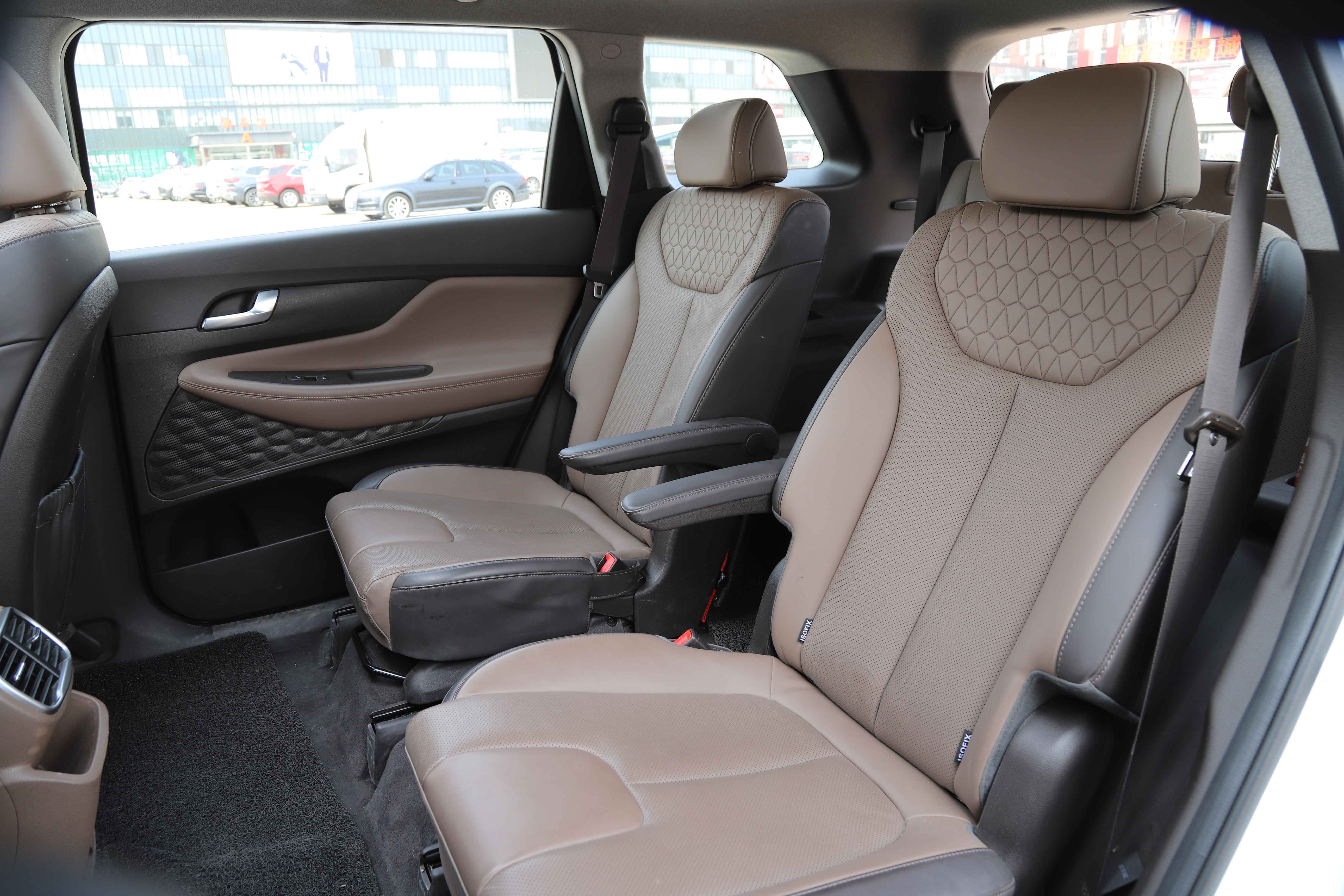 现代胜达和丰田汉兰达哪个好,胜达vs汉兰达车身尺寸