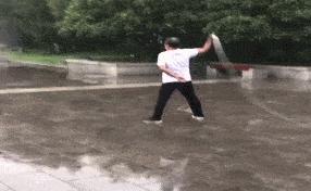 你根本想象不到民间健身有多狂野,你想象不到的健身方式