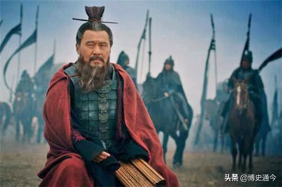 曹操赤壁战败孙权为什么不灭了他,曹军赤壁战败是不是因为被火攻