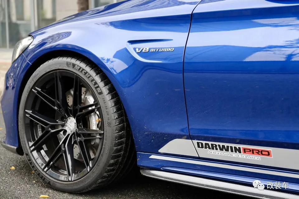 奔驰amgc63v8,6.2升v8奔驰c63加速