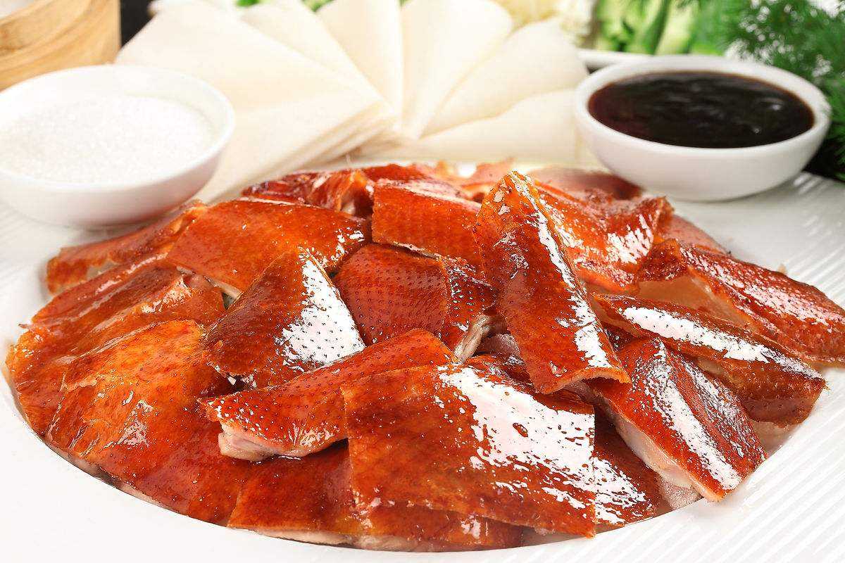 怎么才能做出真正的脆皮烤鸭,在家制作脆皮烤鸭制作全过程