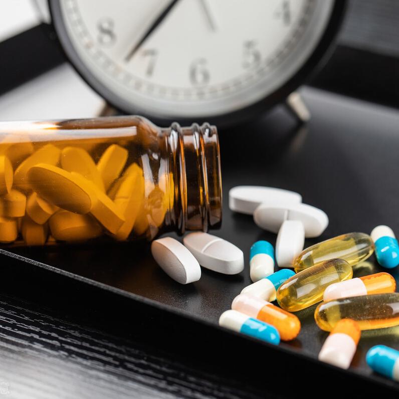 颈椎病会引起高血压吃药降不下来,颈椎病为什么会引起血压高