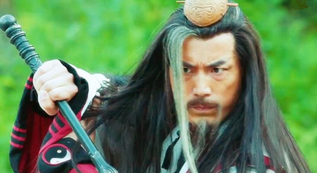 飞天魔女能否胜过日月老人的传人？说说要争武林尊位的房书平