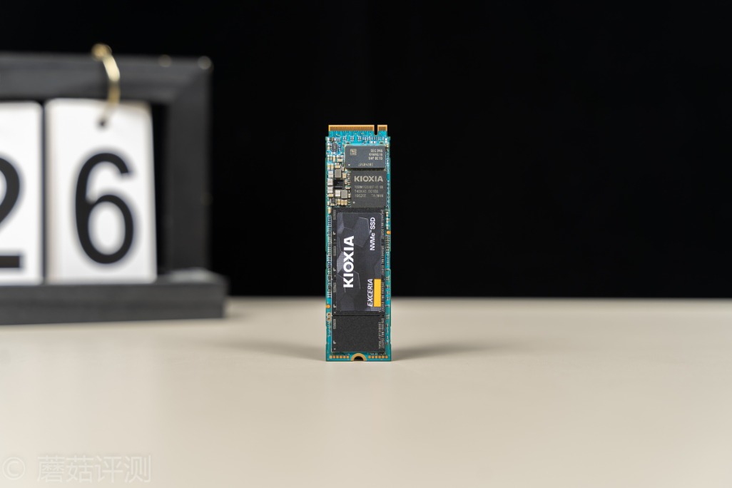 sata固态硬盘铠侠tc10评测,铠侠rc20500g固态硬盘评测