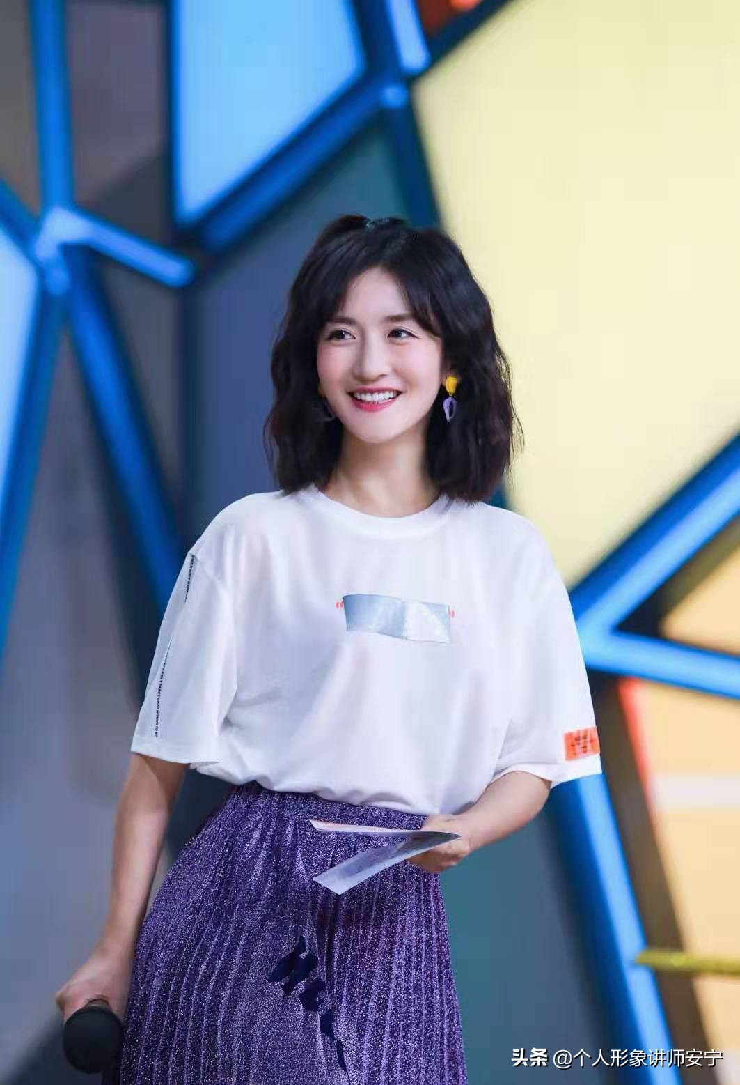 谢娜小卷发型,头发少塌自己怎么做发型