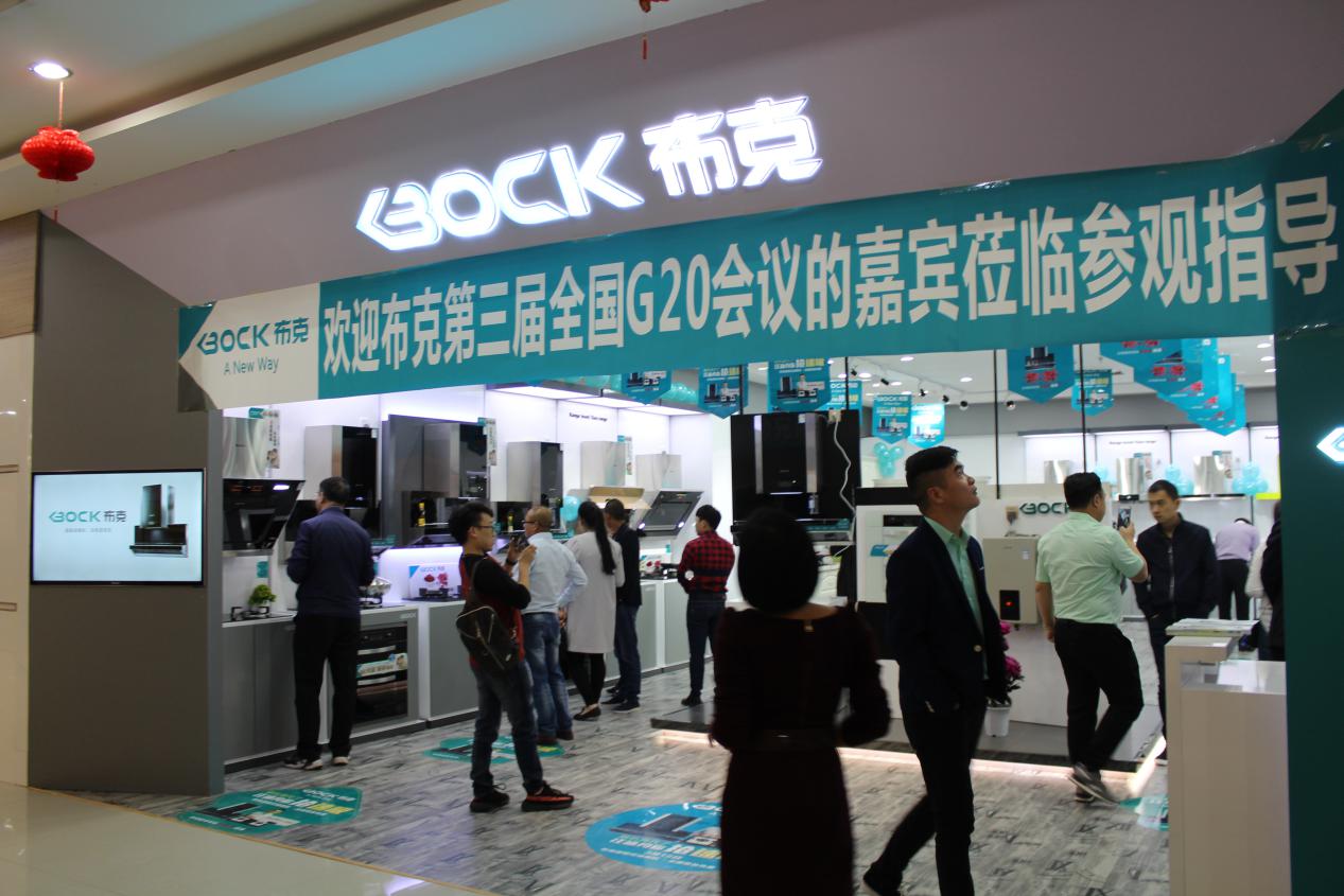 布克油烟机和老板油烟机哪个更好,布克油烟机能把所有油烟抽走吗