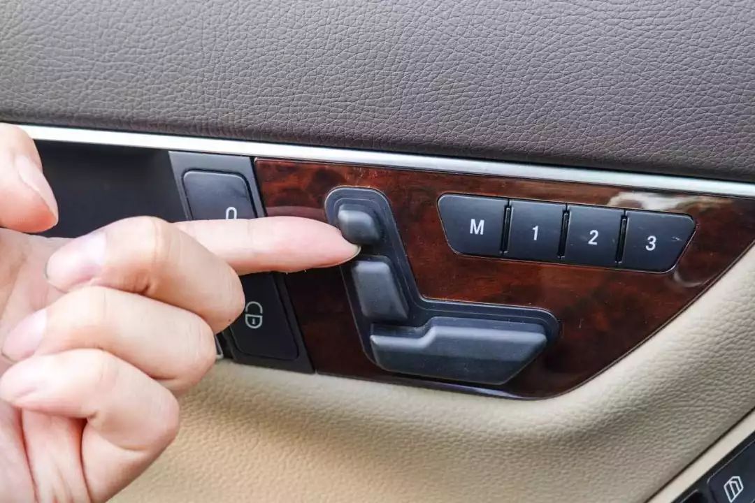 14万买奔驰C，6年只跑2万公里，收藏级