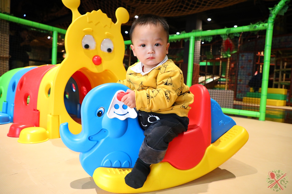 圣诞节就要这样过！在意式小镇边走边吃买不停