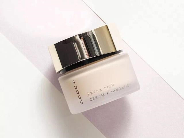 名门泽佳：断货王SUQQU苏酷粉霜如何辨别真假？别再买到假货了