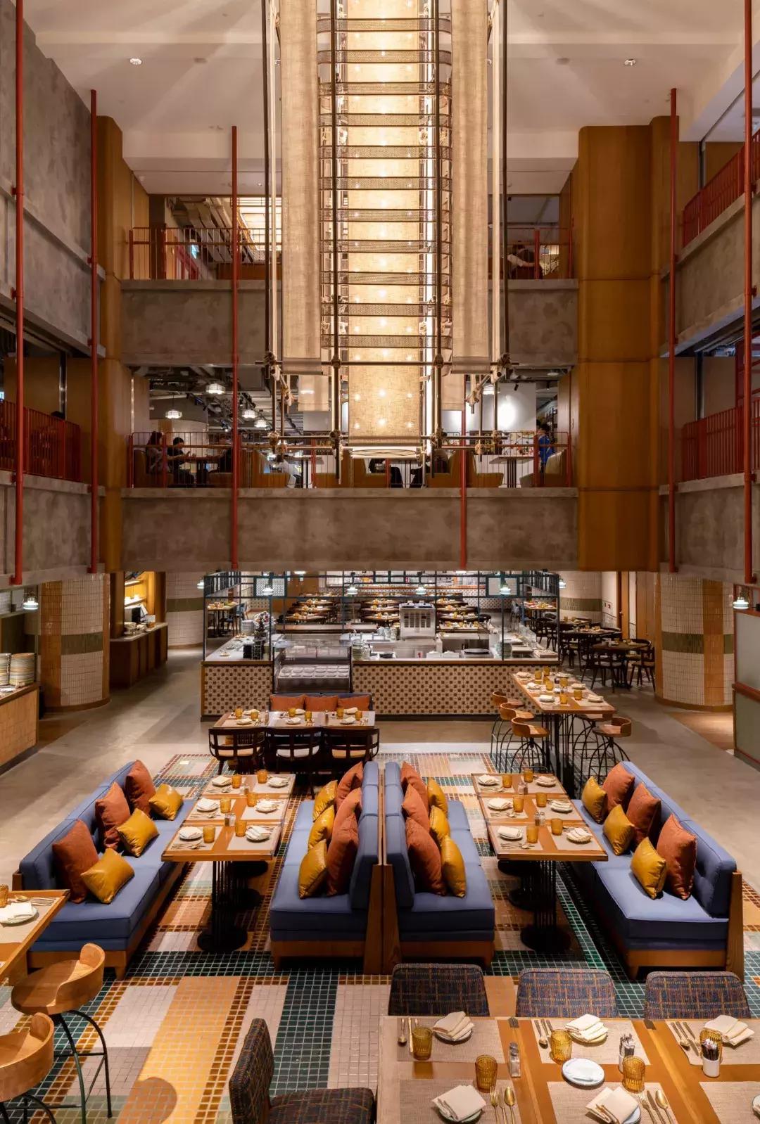 香港逸东酒店在哪个地铁口,香港逸东酒店夜景